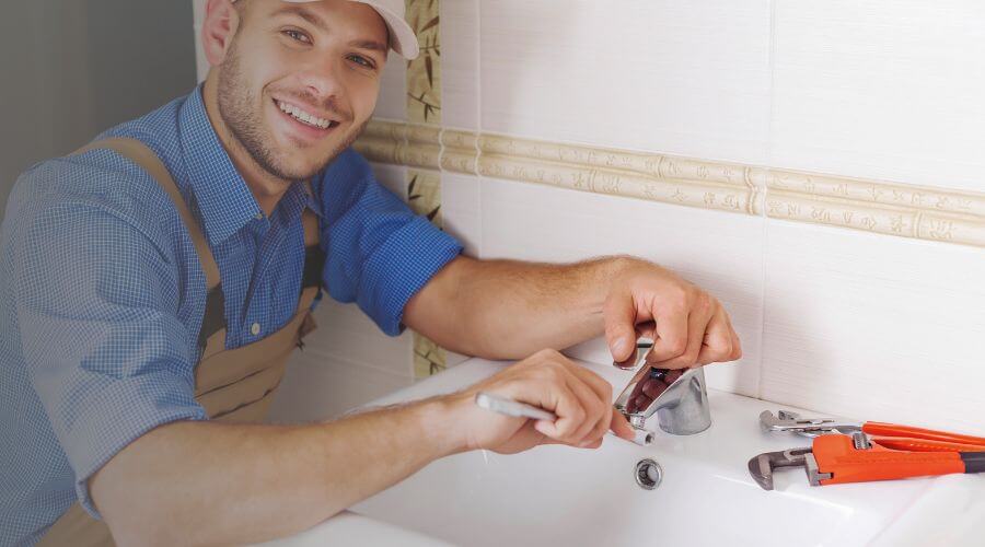 Handle or spout repair in Eustis, NE
